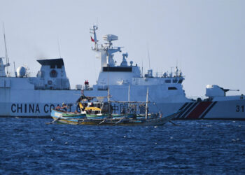 PH says China using cyanide to destroy Scarborough Shoal