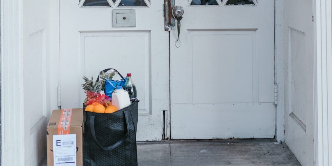 Report: online grocery sales to grow 3x faster than in-store sales