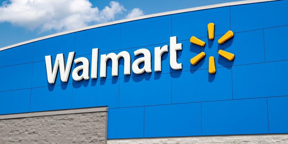Walmart attracts high-income shoppers