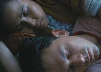 “Next of Kin” Director Timothy Guion Smith on Generational Filipino HIV/AIDS Visibility & Combatting Stigmas