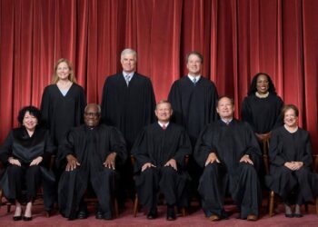 Public confidence in Supreme Court hits record lows