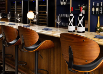 Saison’s New & Cellar Wine Bar Elevates Accessible Luxury With Diverse Wines In an Intimate Lounge