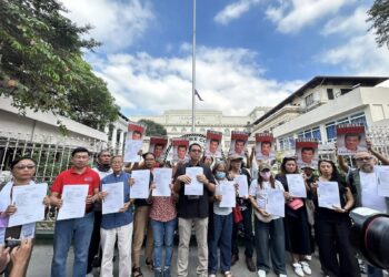 Alleged EJK victims’ relatives, rights leaders, others ask SC to strip Duterte of lawyer’s license