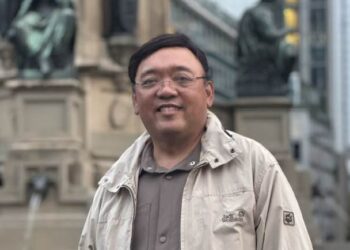 Former presidential spokesman Roque denied Netherlands asylum bid