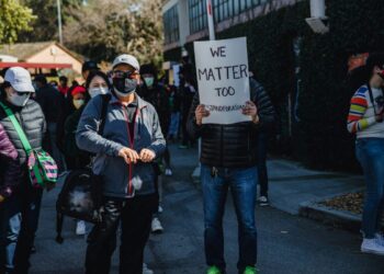 What happens if you help an undocumented immigrant?